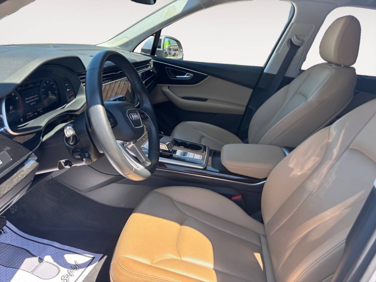 2022 Audi Q7 quattro Prestige 55 TFSI AWD 4dr SUV