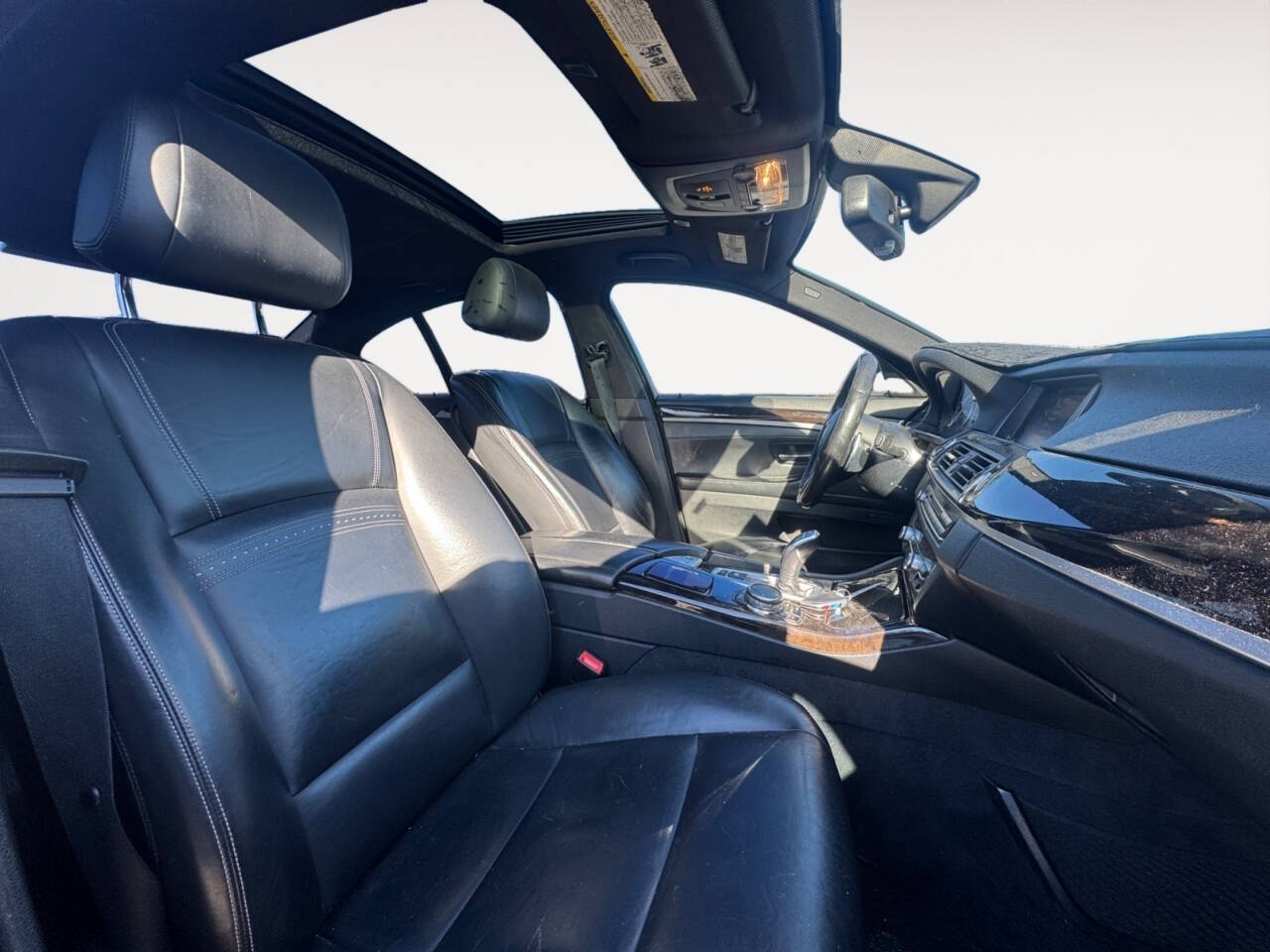 2016 BMW 5 Series 528i 4dr Sedan