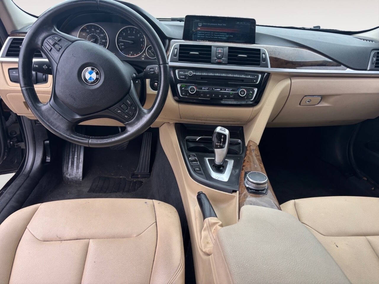 2017 BMW 3 Series 320i xDrive AWD 4dr Sedan