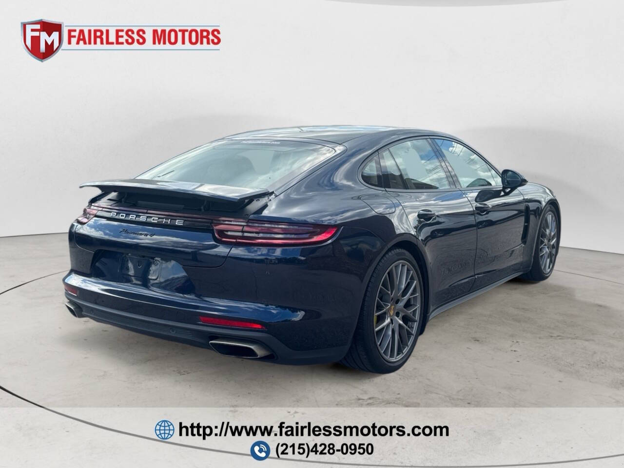2017 Porsche Panamera 4 AWD 4dr Sedan