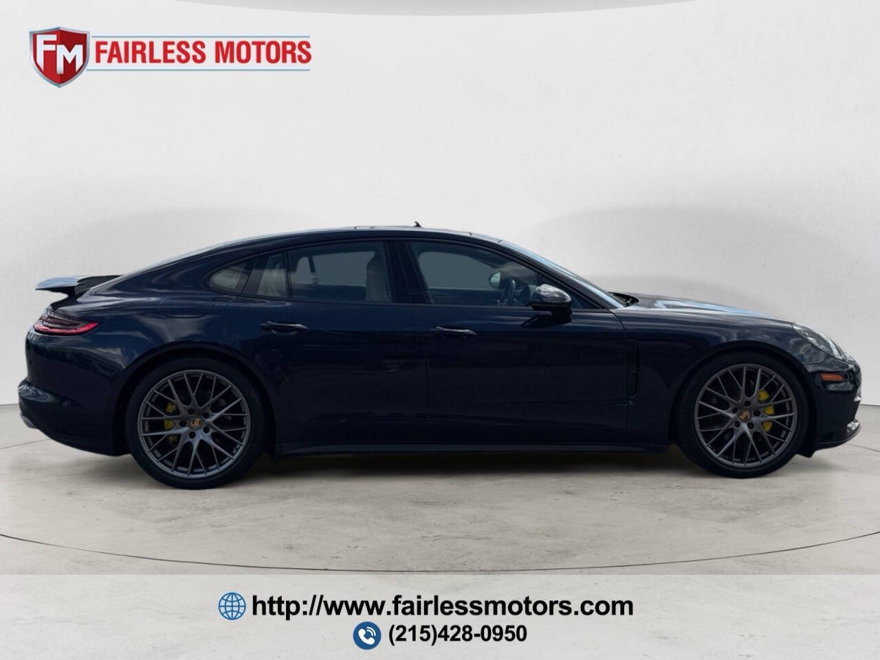 2017 Porsche Panamera 4 AWD 4dr Sedan