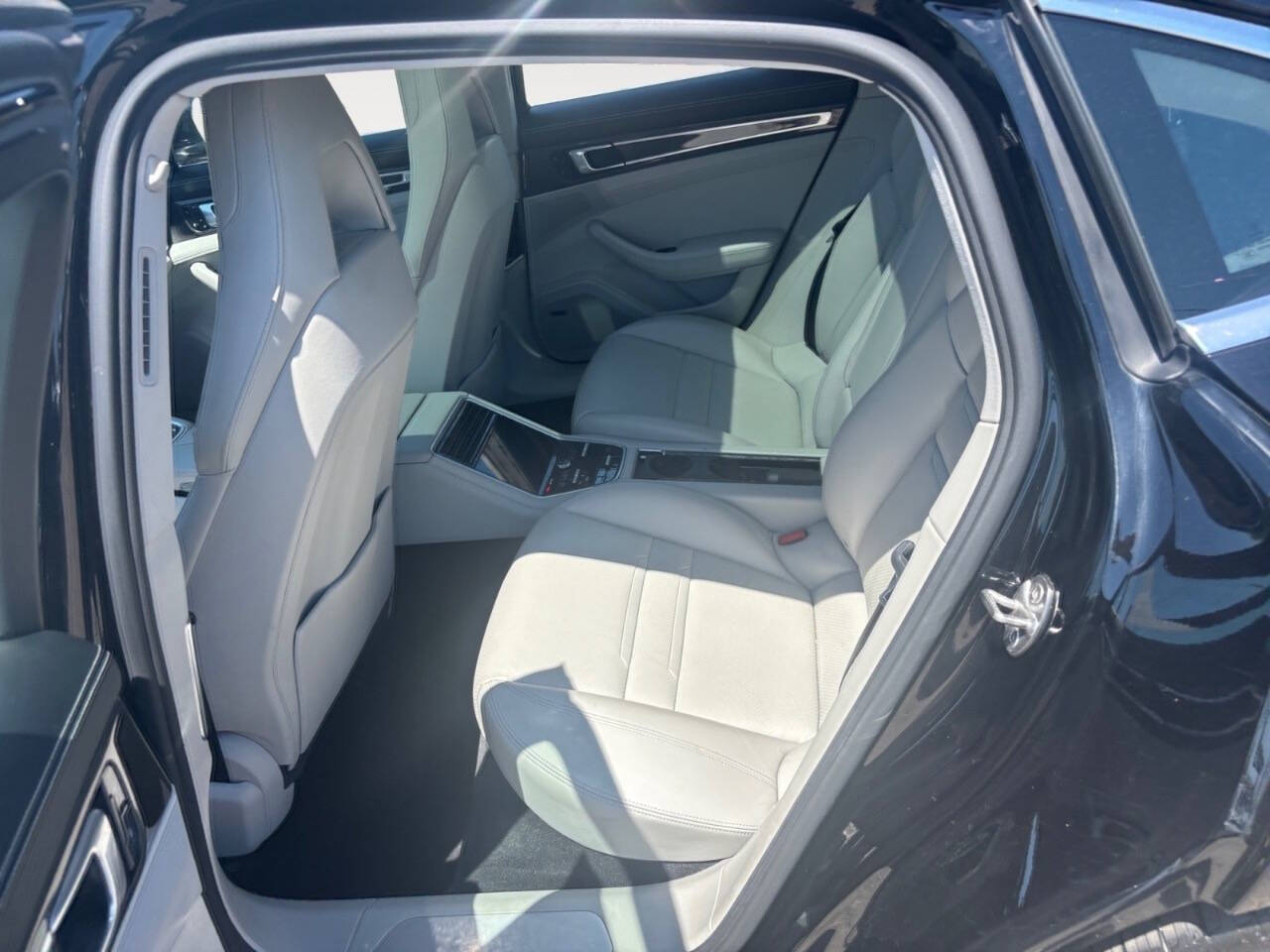 2018 Porsche Panamera 4S AWD 4dr Sedan