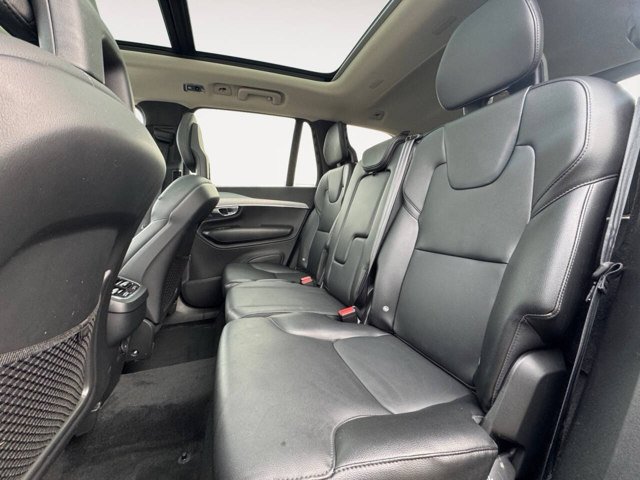 2021 Volvo XC90 T5 Momentum AWD 4dr SUV