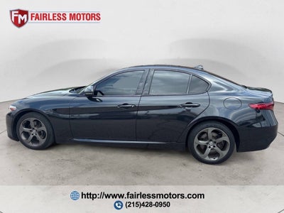2018 Alfa Romeo Giulia Base AWD 4dr Sedan