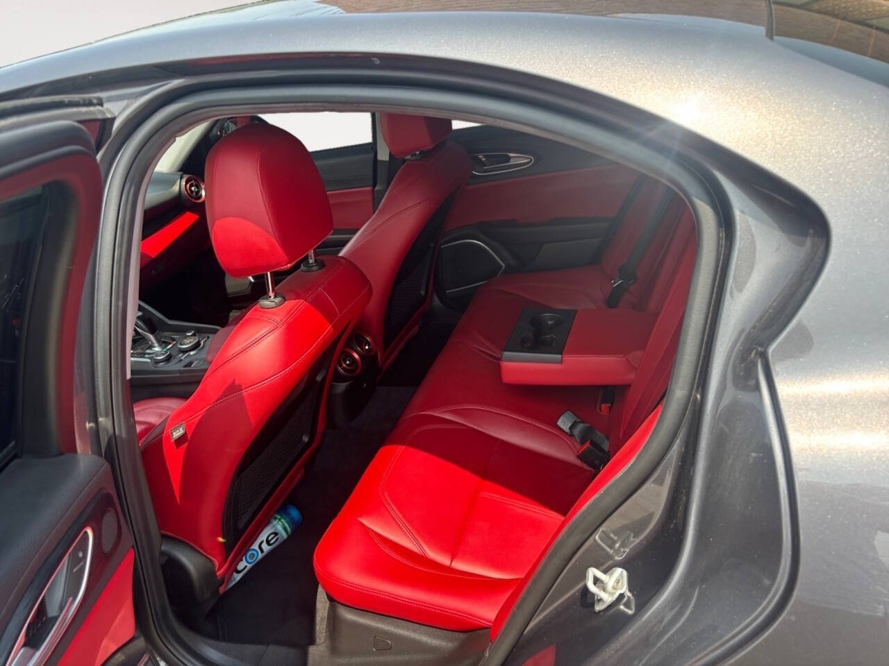 2019 Alfa Romeo Giulia Base AWD 4dr Sedan