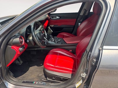 2019 Alfa Romeo Giulia Base AWD 4dr Sedan