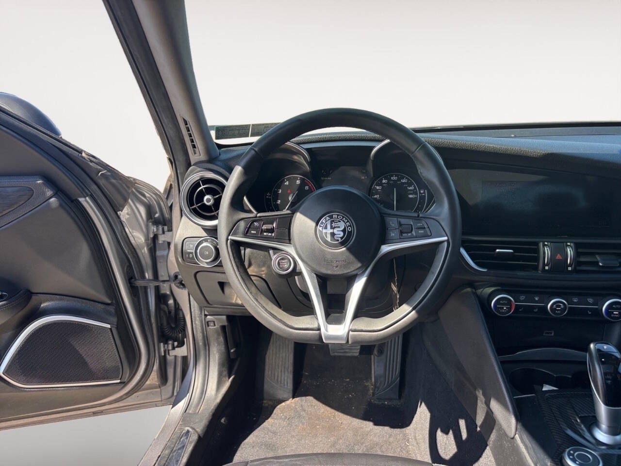 2019 Alfa Romeo Giulia Base AWD 4dr Sedan