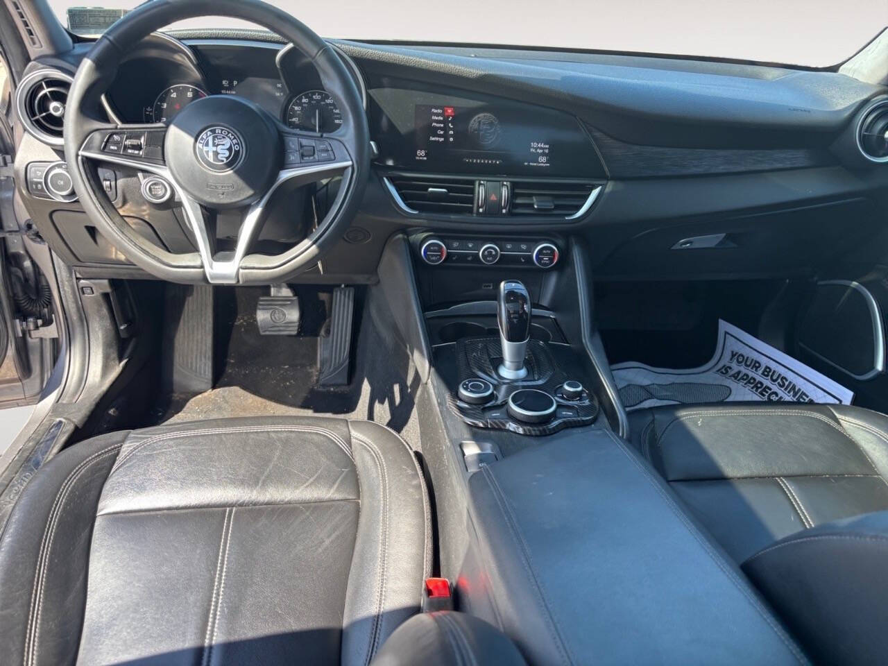 2019 Alfa Romeo Giulia Base AWD 4dr Sedan