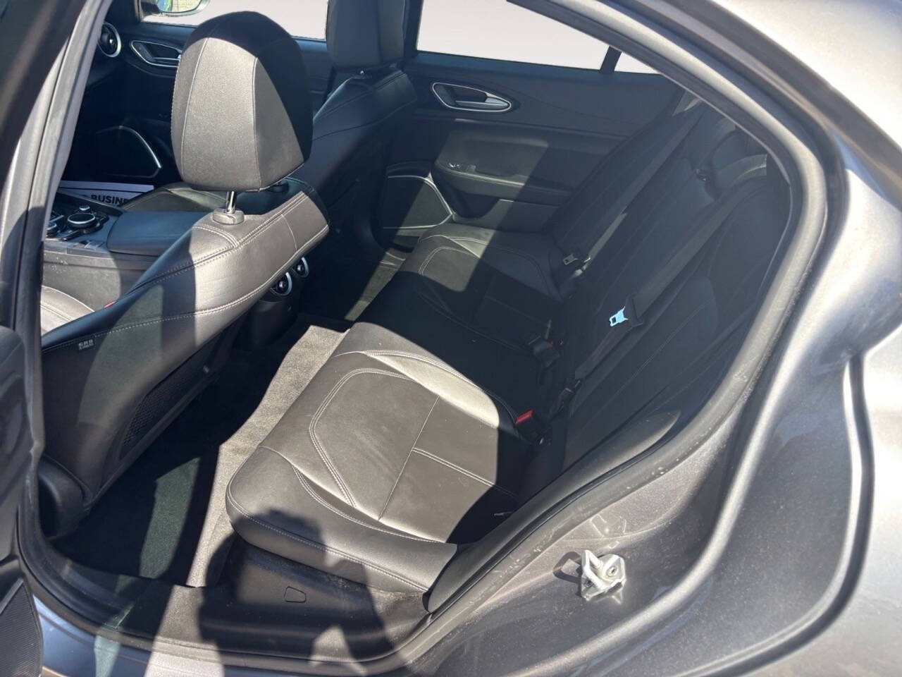 2019 Alfa Romeo Giulia Base AWD 4dr Sedan