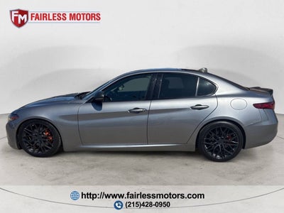 2019 Alfa Romeo Giulia Base AWD 4dr Sedan