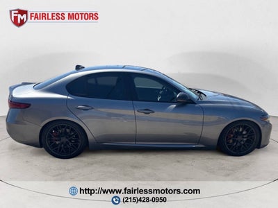 2019 Alfa Romeo Giulia Base AWD 4dr Sedan