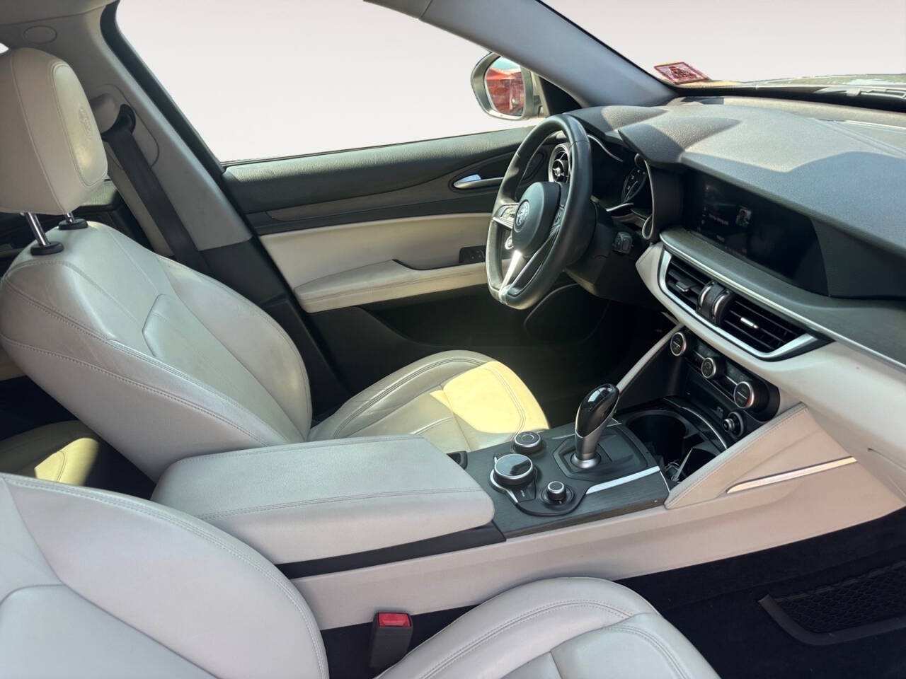 2019 Alfa Romeo Stelvio Ti AWD 4dr Crossover
