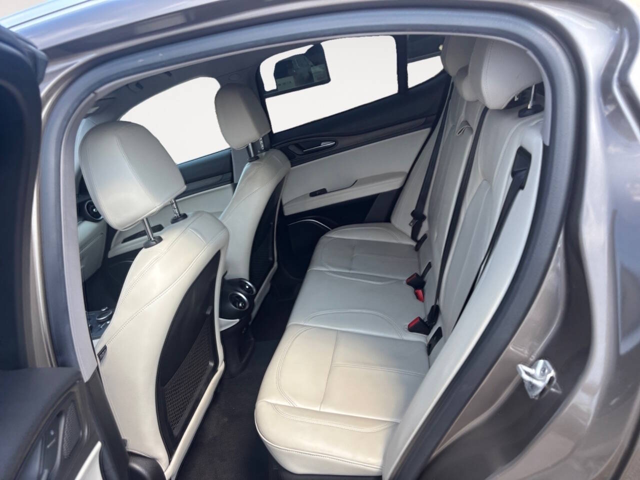 2019 Alfa Romeo Stelvio Ti AWD 4dr Crossover