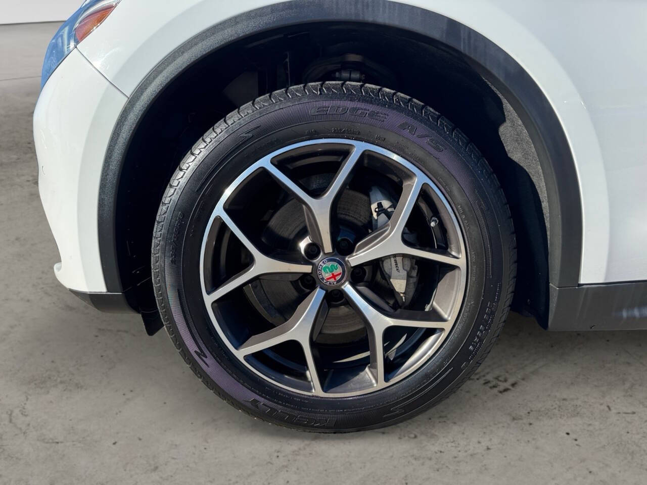 2019 Alfa Romeo Stelvio Ti AWD 4dr Crossover